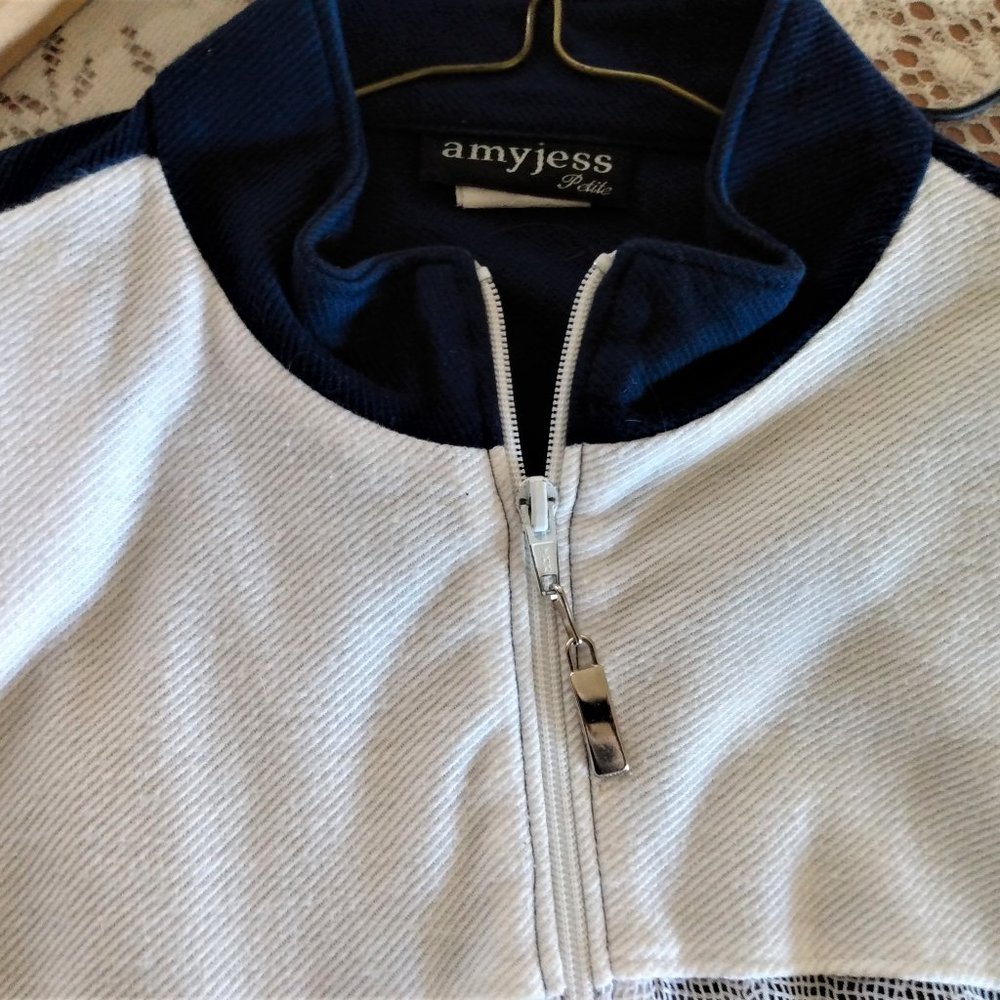 AMY JESS ZIPPER FRONT LIGHTWEIGHT JACKET